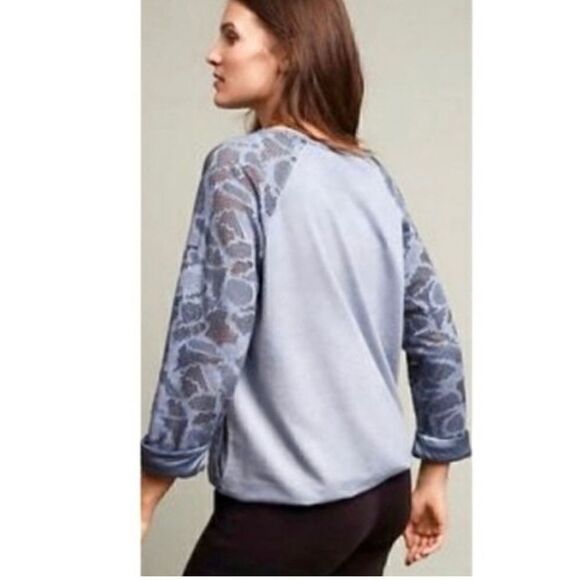 ANTHROPOLOGIE SATURDAY SUNDAY BLUE LASER CUT ROLLED SLEEVES PULLOVER TOP SZ M - Picture 2 of 7